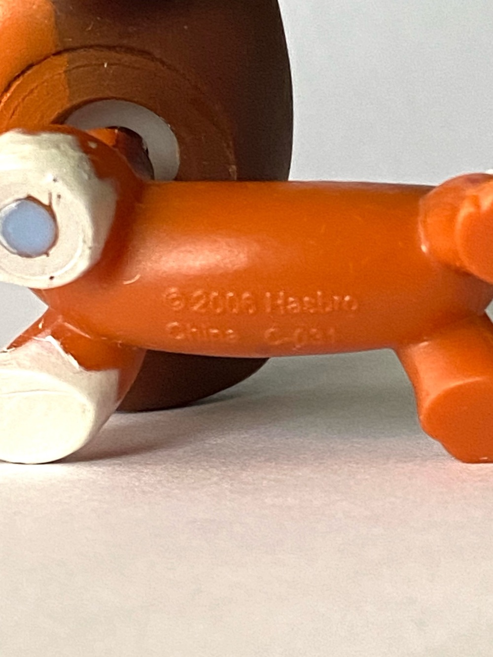 Littlest Pet Shop (LPS) 2006 Brown Dachshund Figurine with Green Eyes - Picture 10 of 14
